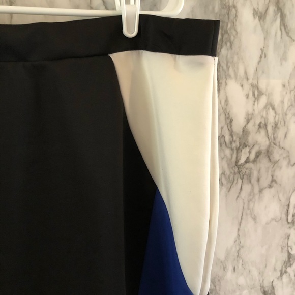 Ashley Stewart - Picture 2 of 6